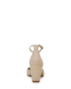 Sorenn Sandal