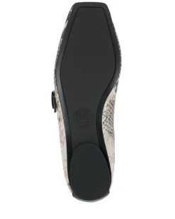 Vinica Mary Jane Flat