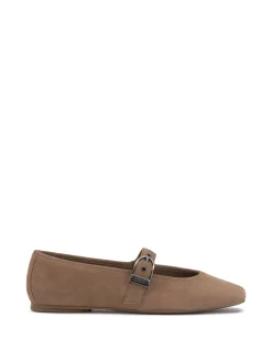 Vinica Mary Jane Flat