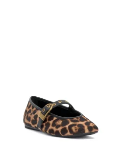 Vinica Mary Jane Flat